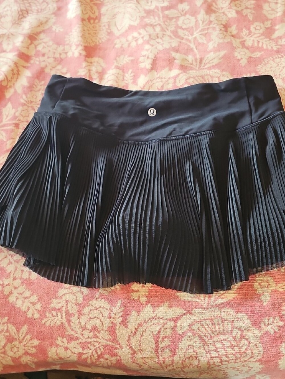 Lululemon Just Pleat It Black Pleated Mini Skort - Women's - Picture 4 of 9